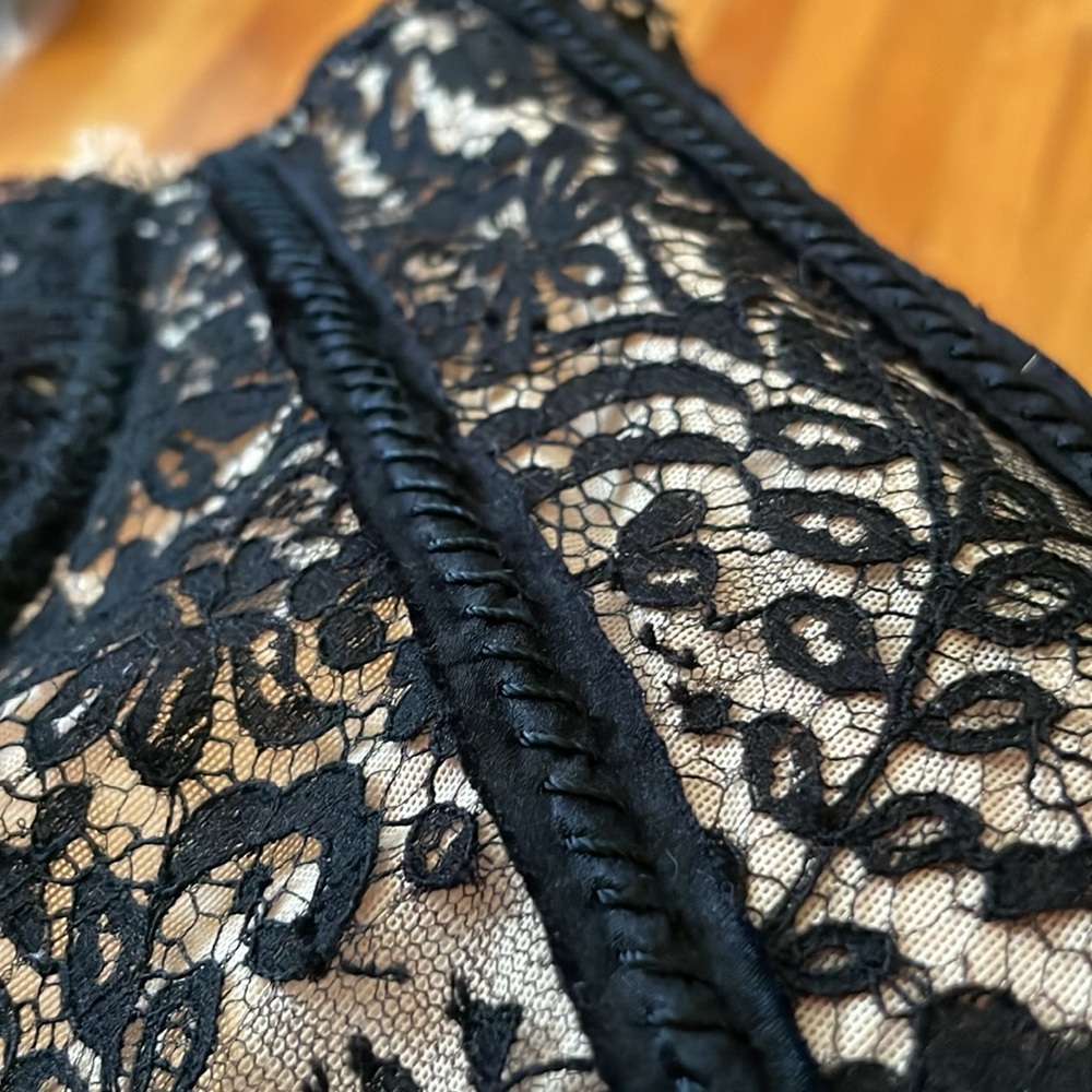 NWT Elie Tahari  Bustier Lace black/beige lining cotton nylon,elastine size L - Picture 12 of 17